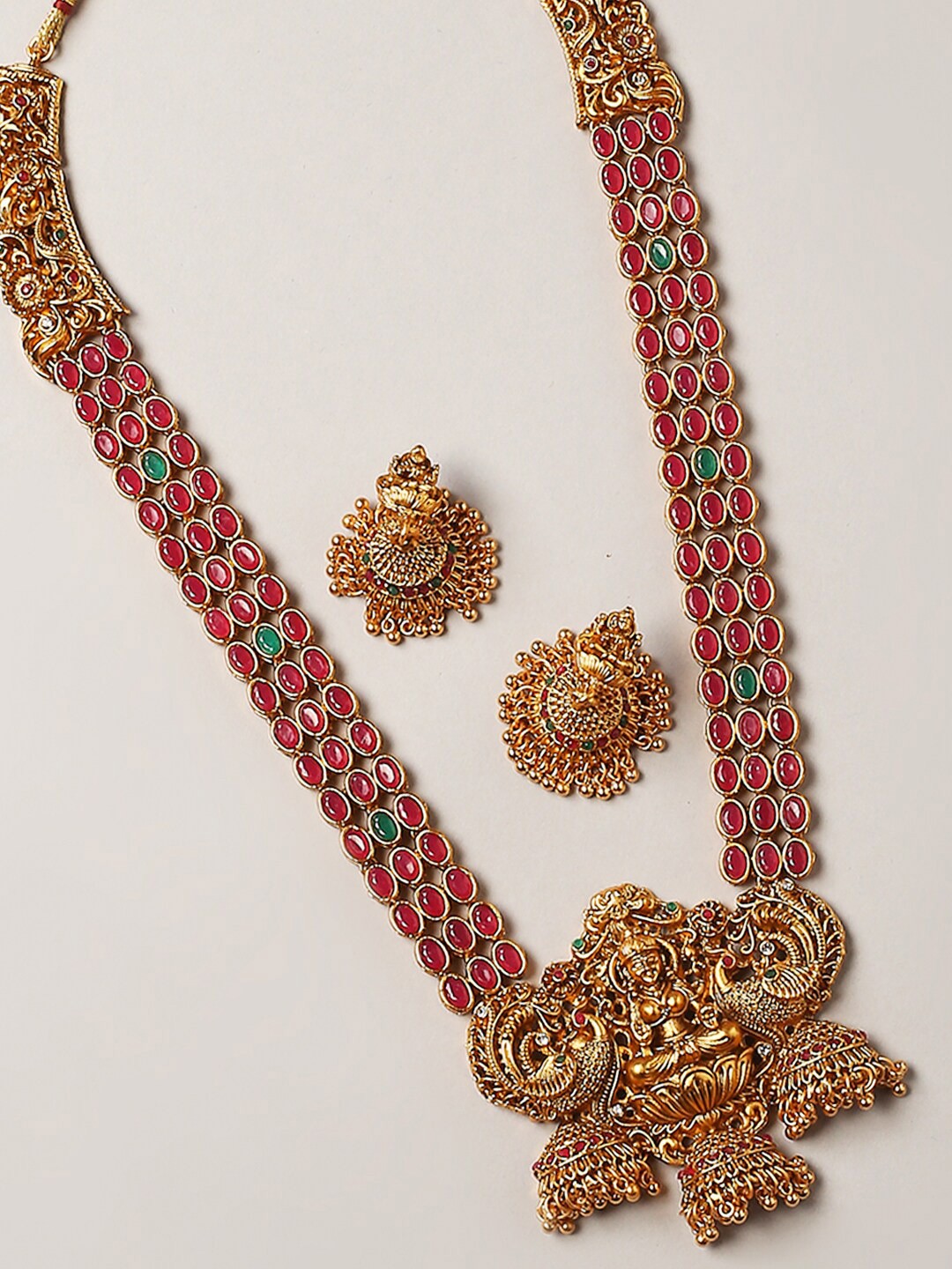 

OOMPH Artificial Stones And Beads Jewellery Set, Red