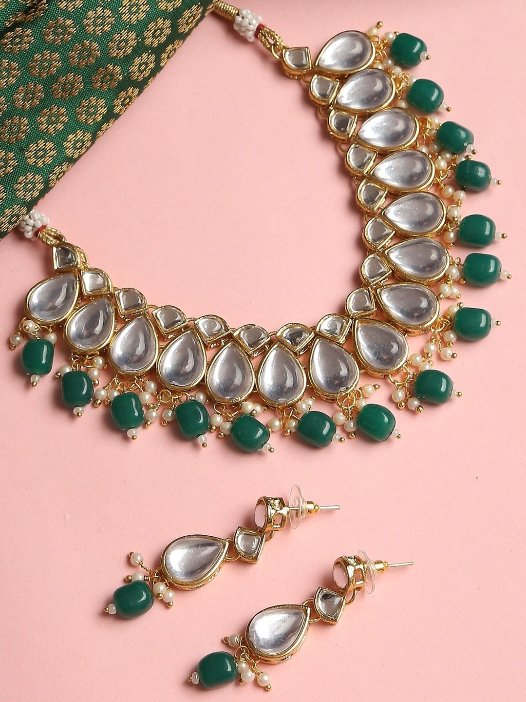 

OOMPH Kundan-Studded & Beaded Jadau Jewellery Set, Green