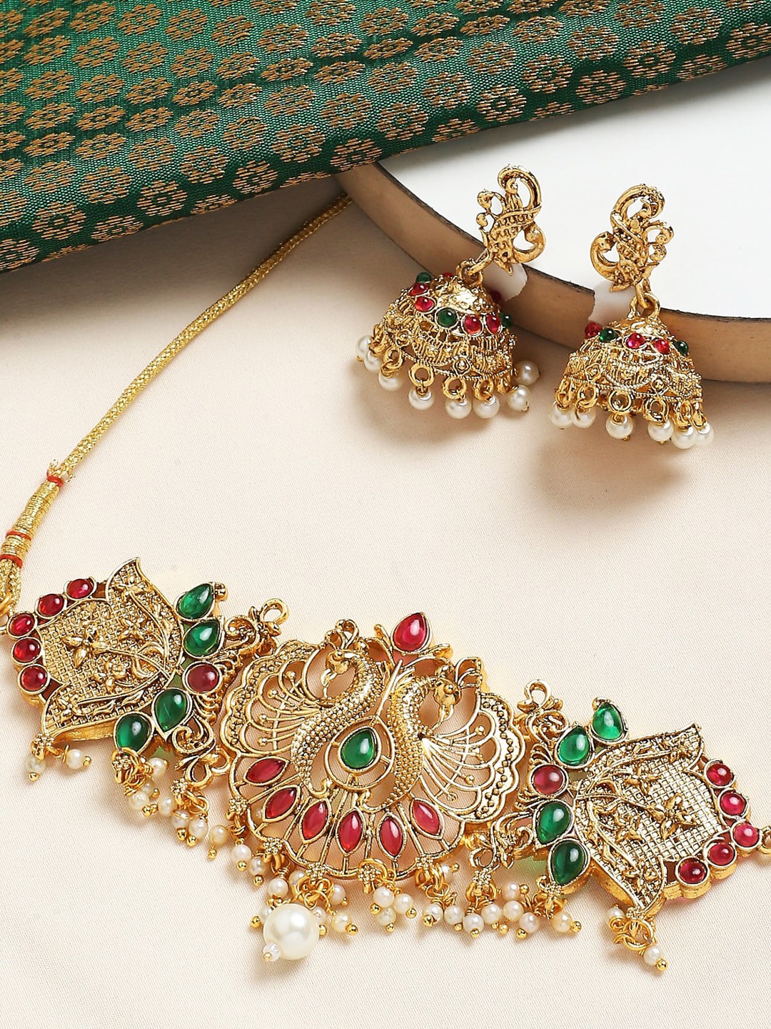 

OOMPH Artificial Stones and Beads Jewellery Set, Green