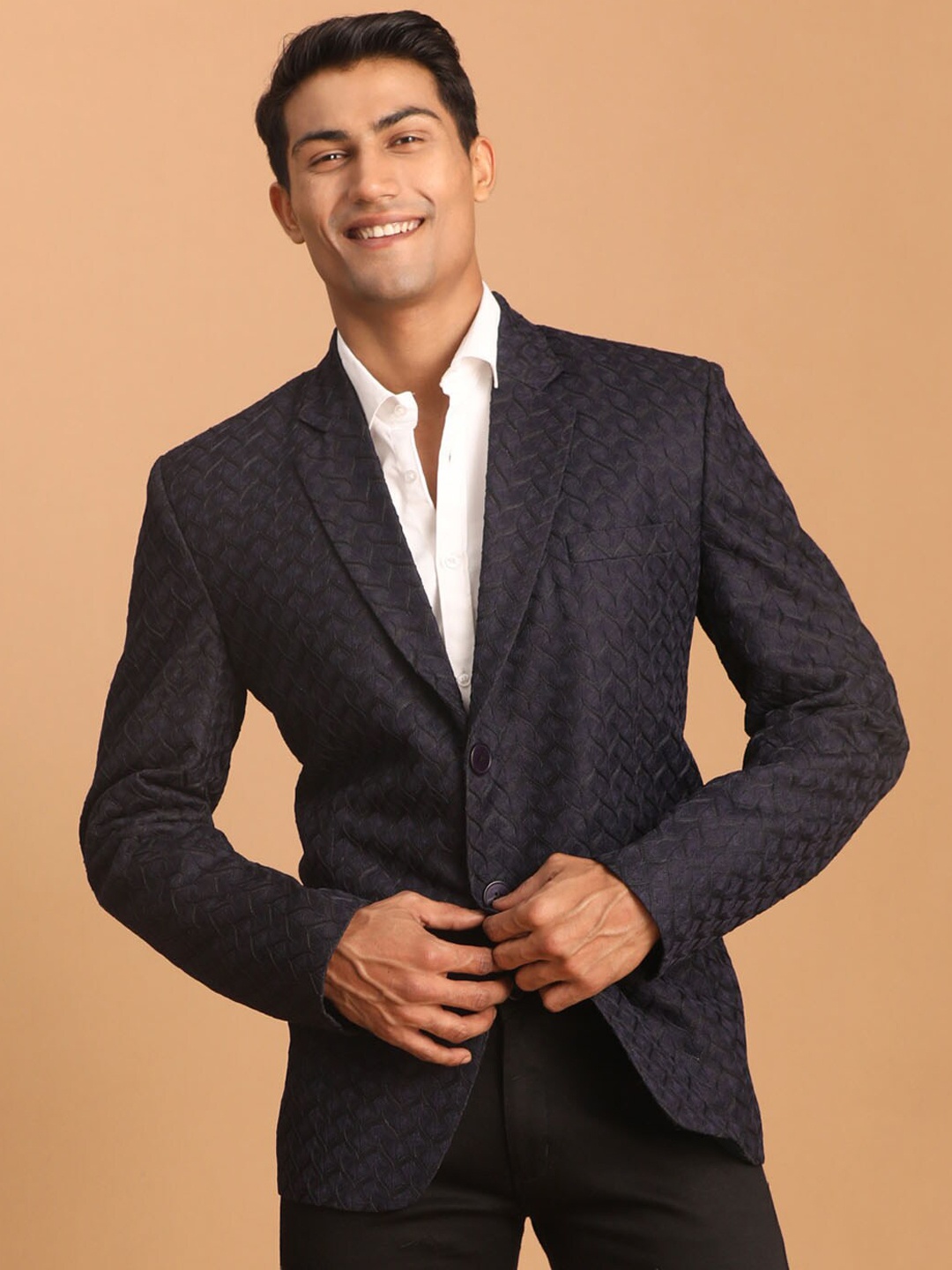 

VASTRAMAY Self-Design Slim-Fit Single-Breasted Blazer, Navy blue