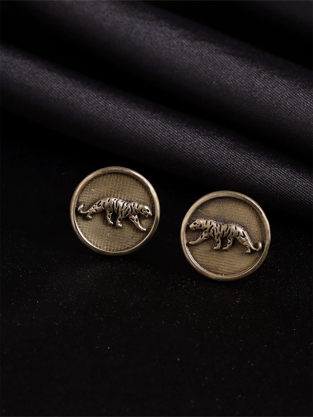 

COSA NOSTRAA Gold-Plated Calm Chetaah Quirky Cufflinks