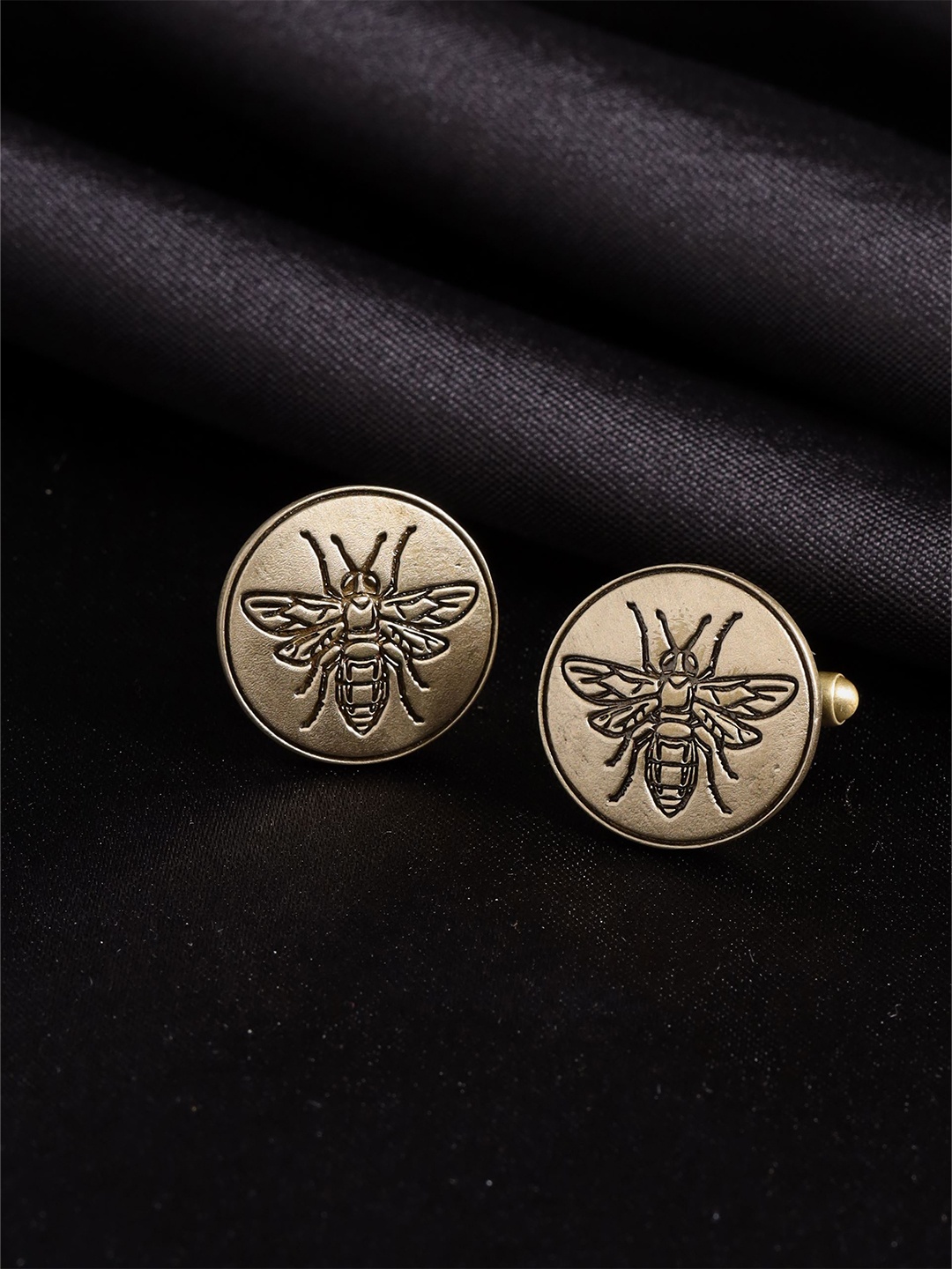 

COSA NOSTRAA Quirky Flying Wonder Cufflink, Gold