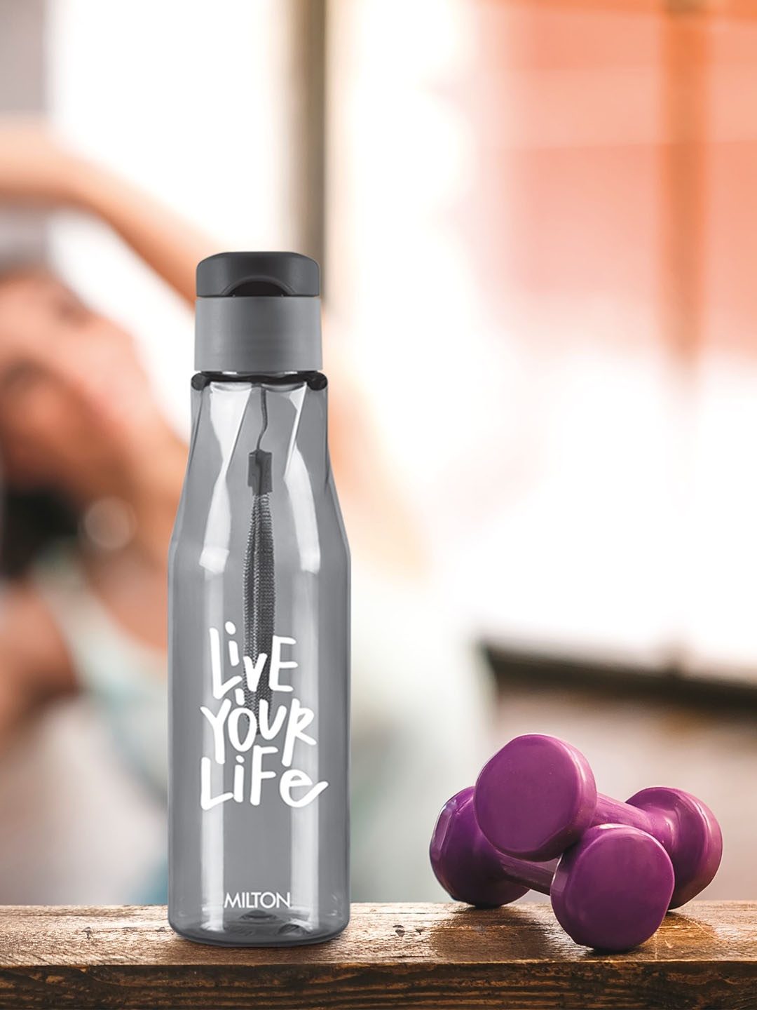 

Milton Swirl Grey Pet Water Bottle 1 L