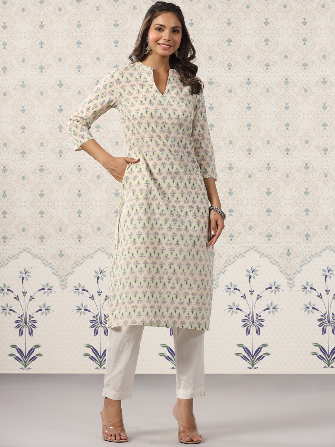 

Ode by House of Pataudi Ethnic Motifs Printed Mandarin Collar Pure Cotton Kurta, Cream