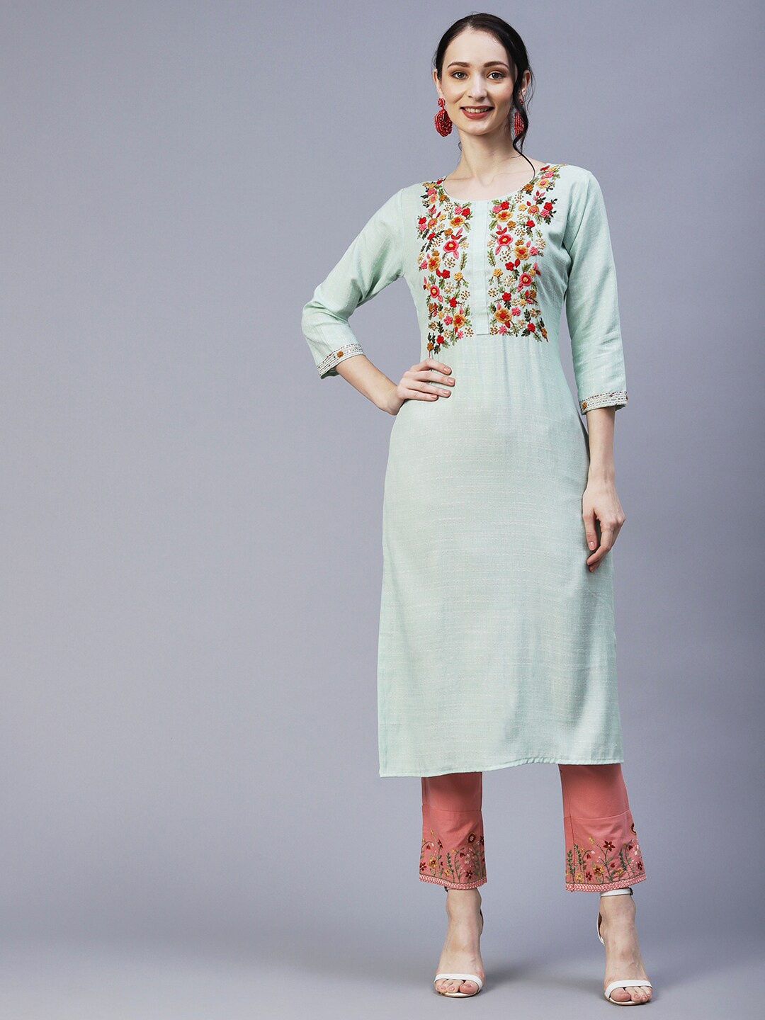 

FASHOR Floral Yoke Design Thread Work Straight Kurta, Green