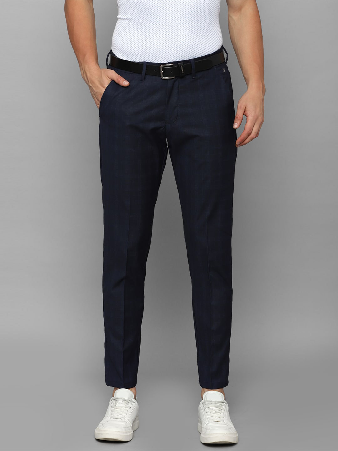 

Louis Philippe Sport Men Checked Slim Fit Mid-Rise Trousers, Navy blue