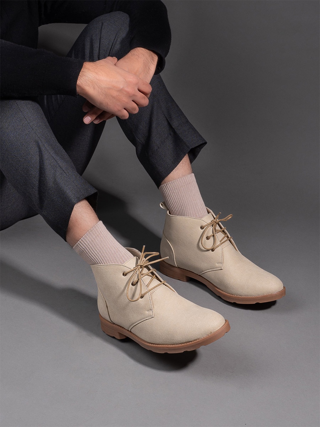 

Styli Men Mid Top Block-Heel Regular Boots, Beige