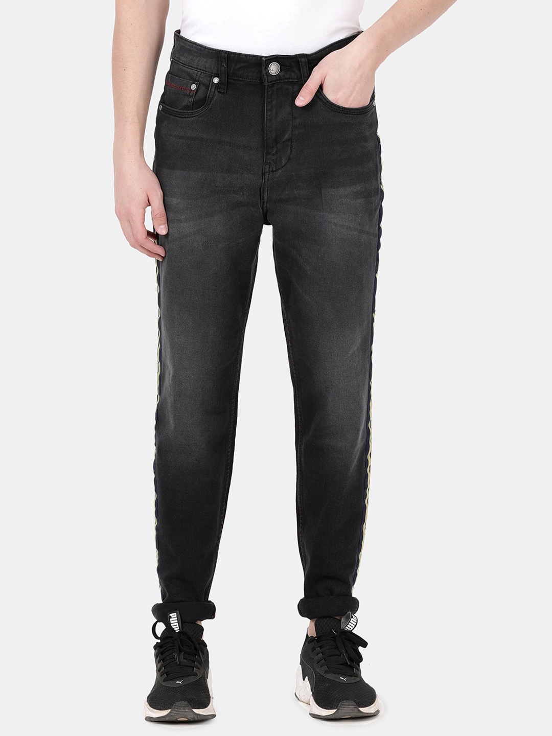 

Llak Jeans Men Relaxed Fit Light Fade Stretchable Jeans, Black