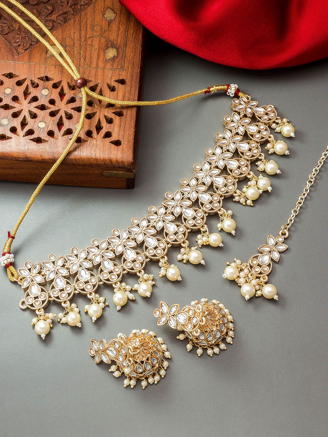 

aadita Gold-Plated Artificial Stones And Beads Jewellery Set, White