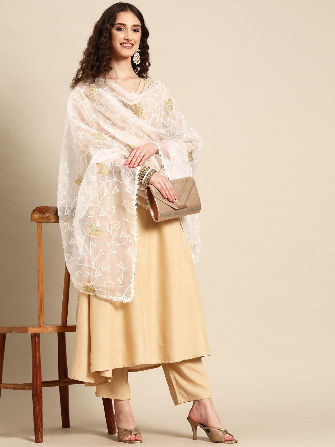 

Sangria Embroidered Organza Dupatta, White