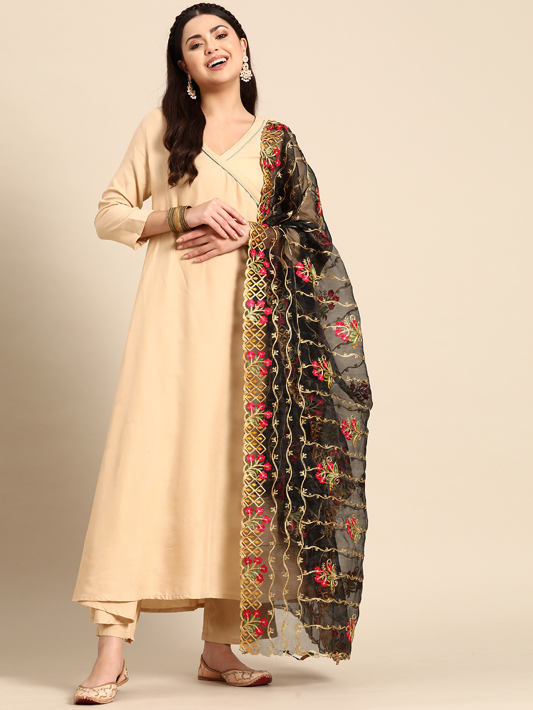 

Sangria Embroidered Organza Dupatta with Zari Details, Black