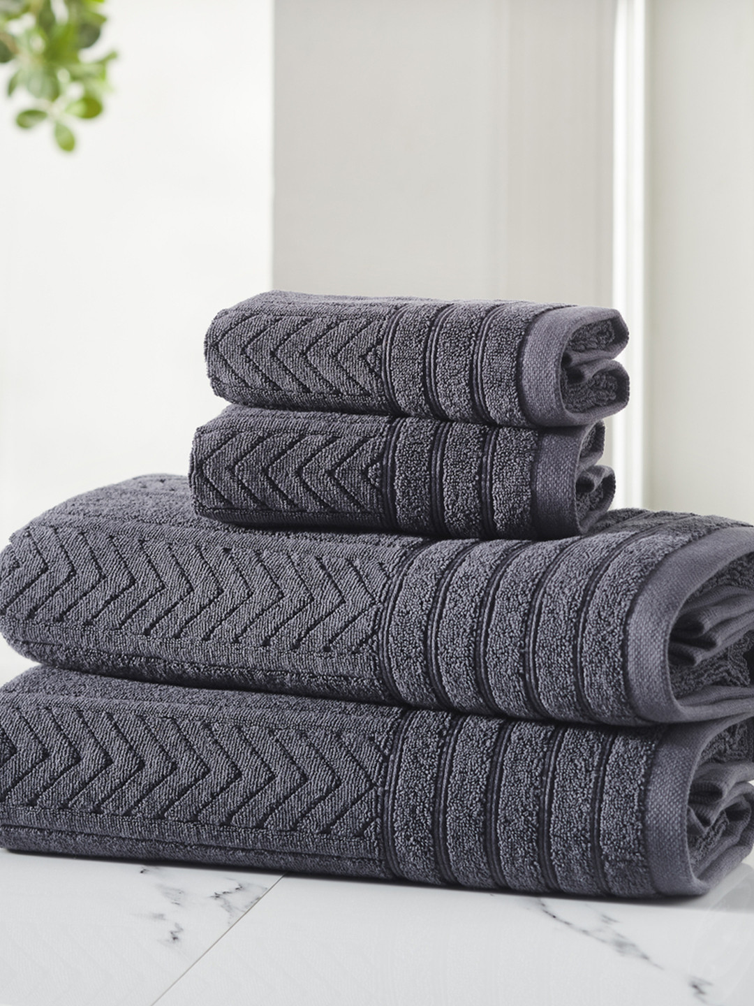 

HOUMN Placid Charcoal 3 Pieces 600 GSM Self-Designed Terry Cotton Towel Set