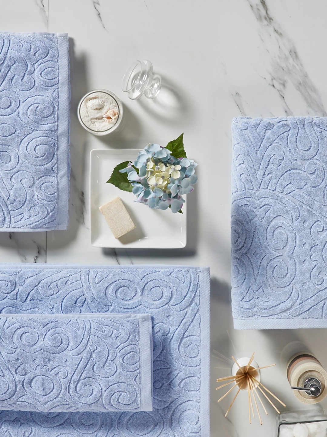 

HOUMN Blue 3 Pieces 600 GSM Self-Designed Terry Cotton Towel Set