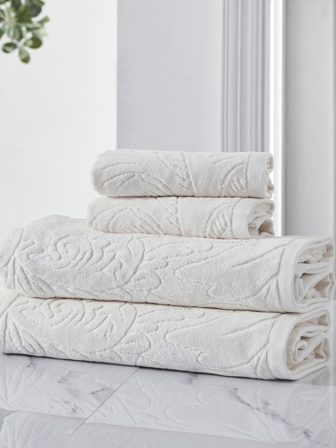 

HOUMN Accent Cream-Coloured 4 Pieces 550 GSM Self-Designed Terry Cotton Towel Set