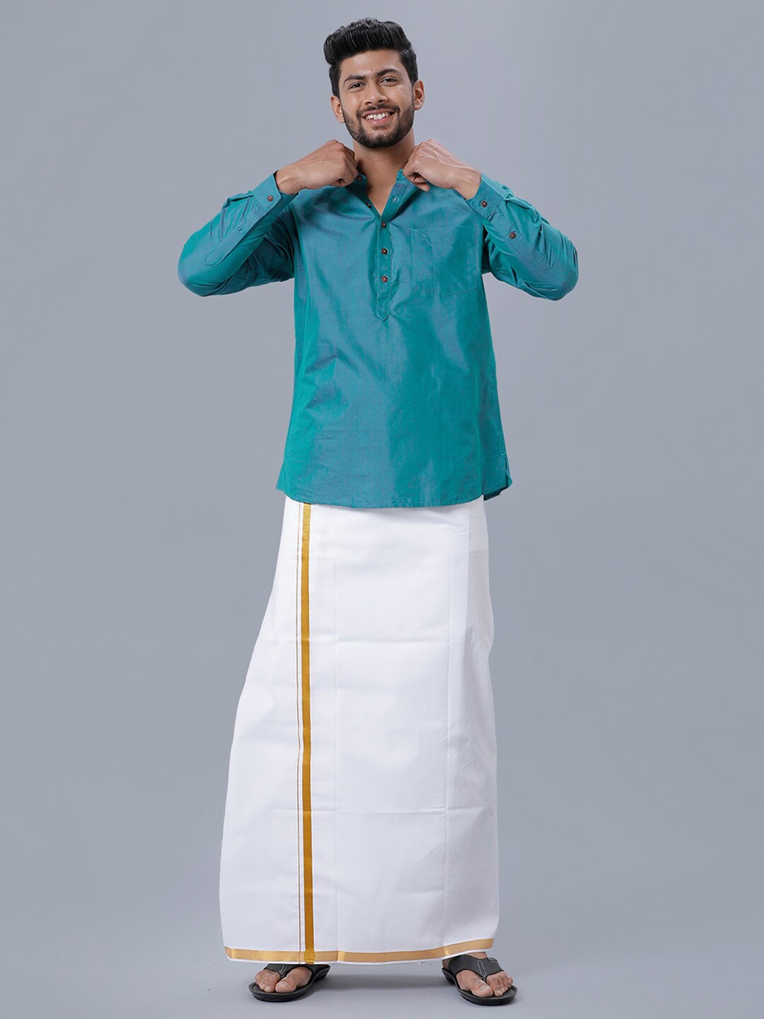 

Ramraj Men Kurta with Jari Single Pure Cotton Dhoti Set, Green