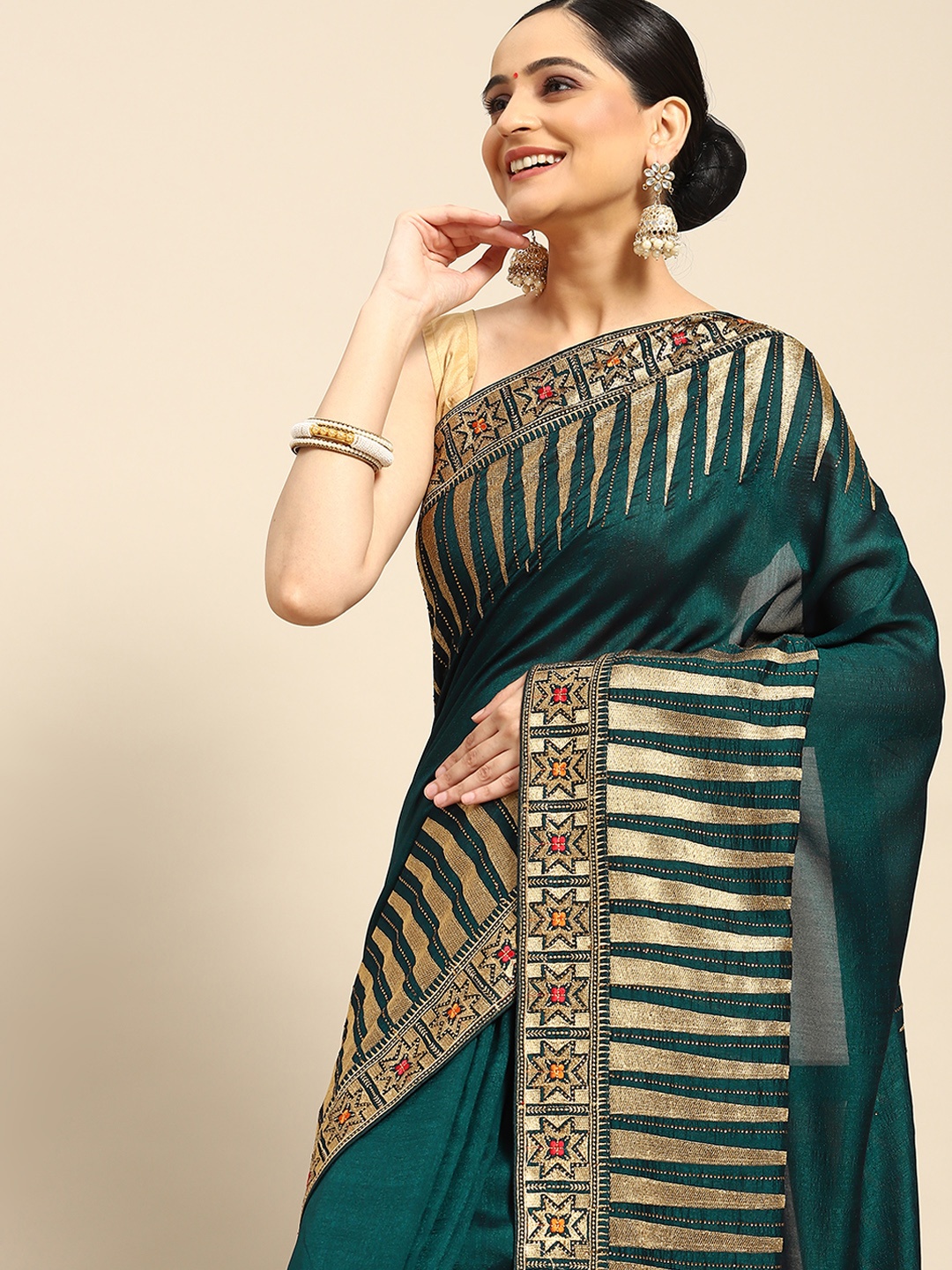 

SAARYA Beads and Stones Poly Georgette Saree, Teal