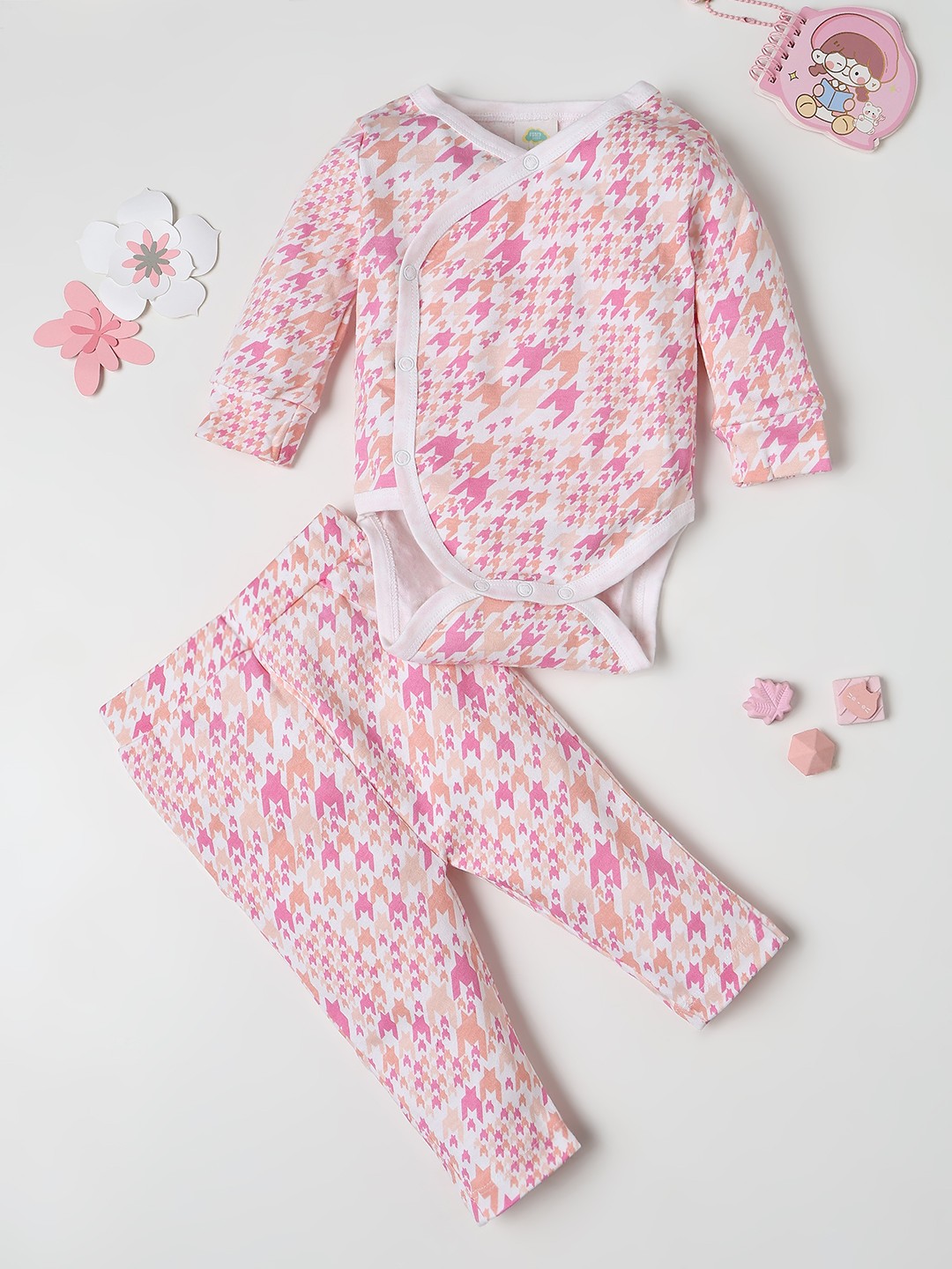 

Fancy Fluff Girls Abstract Printed Pure Cotton Night Suit, Pink