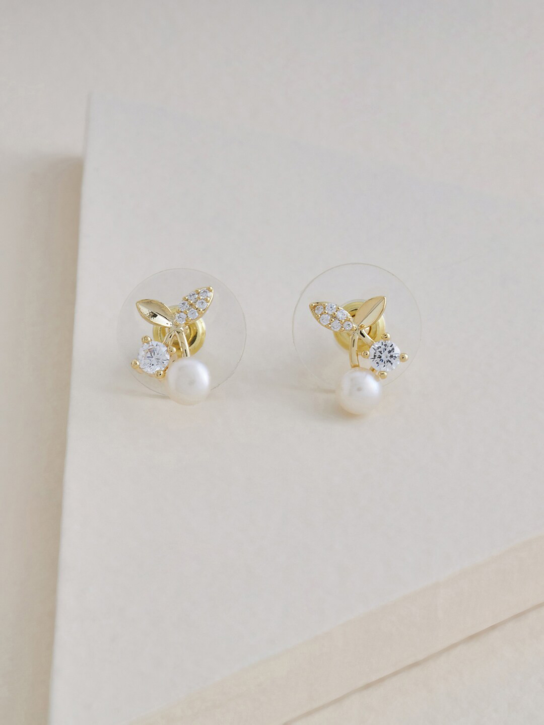 

Kushal's Fashion Jewellery Gold-Plated Pearl Studs Earrings