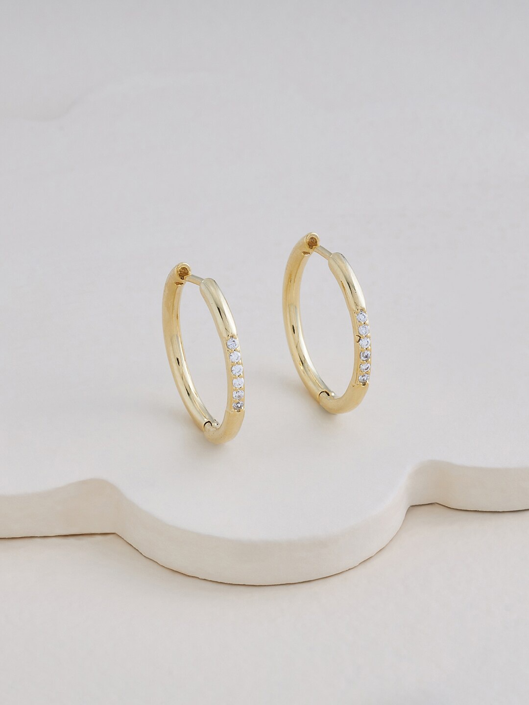 

Kushal's Fashion Jewellery Gold-Plated Contemporary Hoop Earrings, White