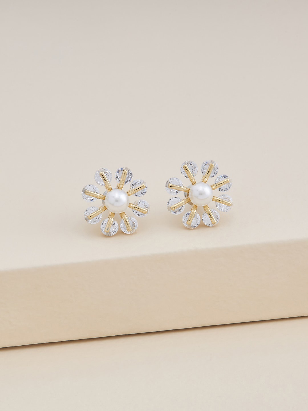 

Kushal's Fashion Jewellery Gold Plated Floral Studs Earrings, White