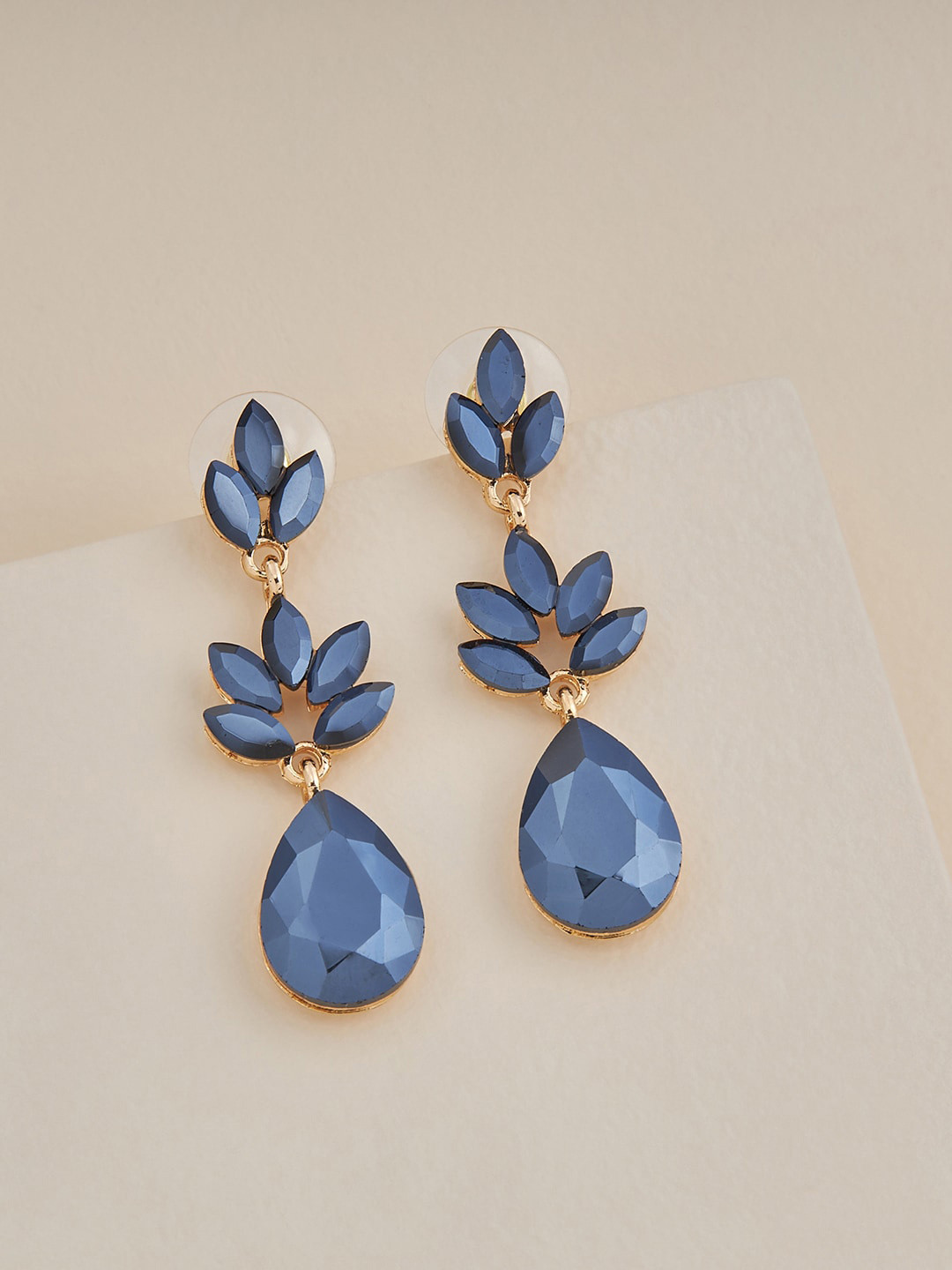 

Kushal's Fashion Jewellery Gold-Plated Contemporary Drop Earrings