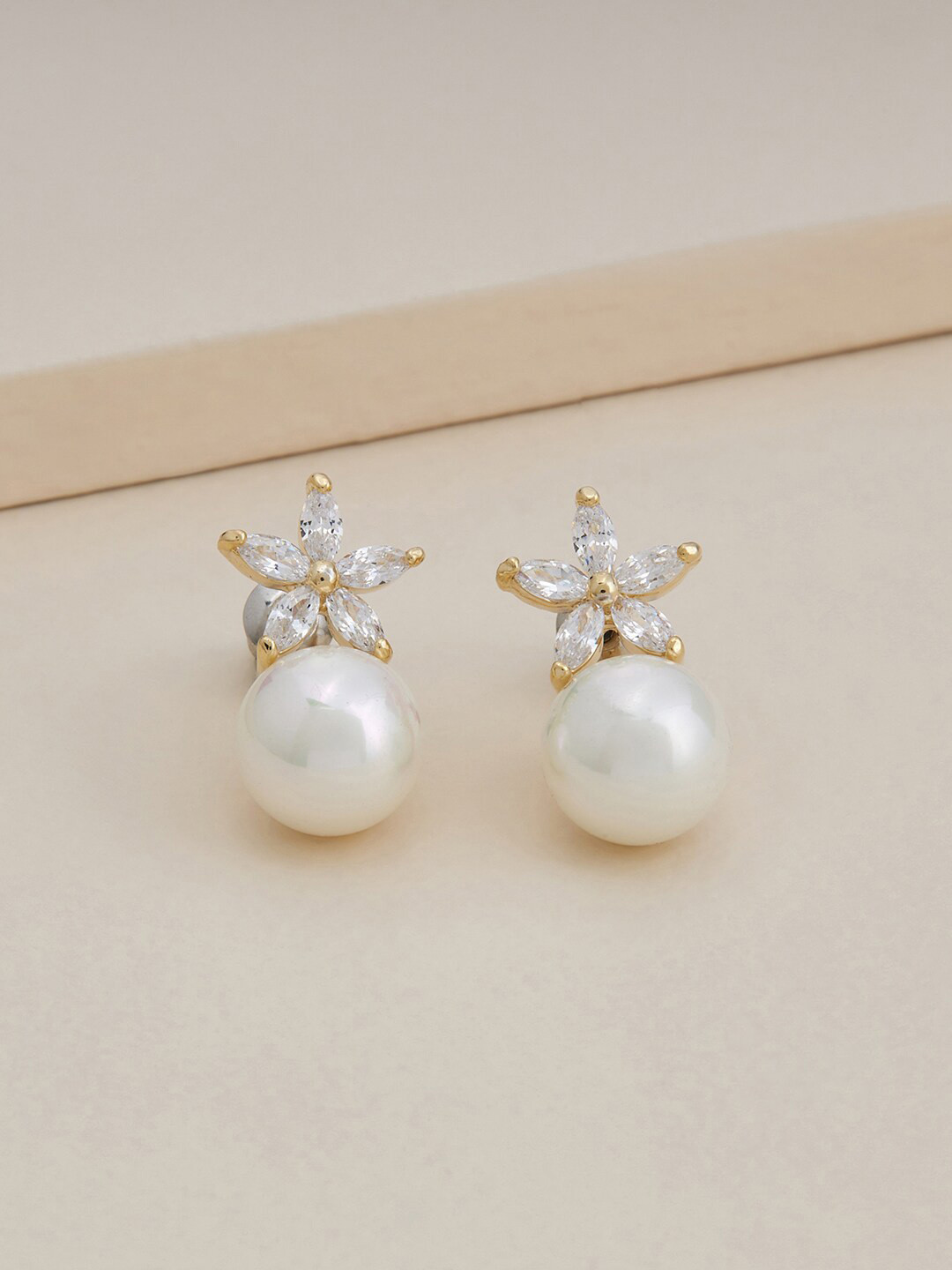 

Kushal's Fashion Jewellery Gold-Plated Cubic Zirconia Contemporary Studs Earrings, White