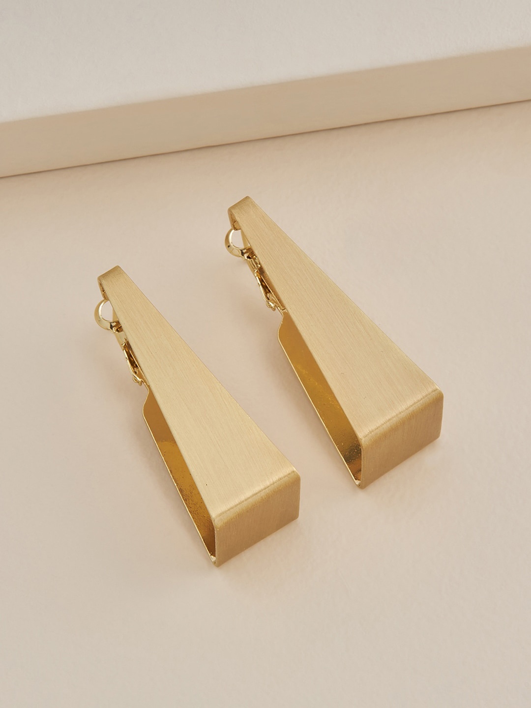 

Kushal's Fashion Jewellery Gold-Plated Geometric Drop Earrings