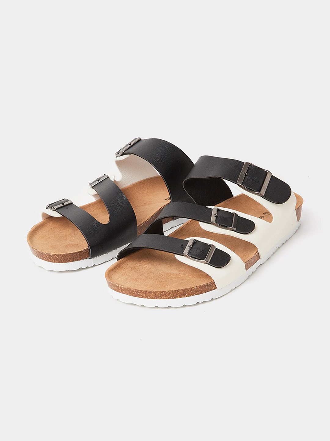 

Styli Men Colourblocked Open Toe Buckle Detail Slip-On Comfort Sandals, Black