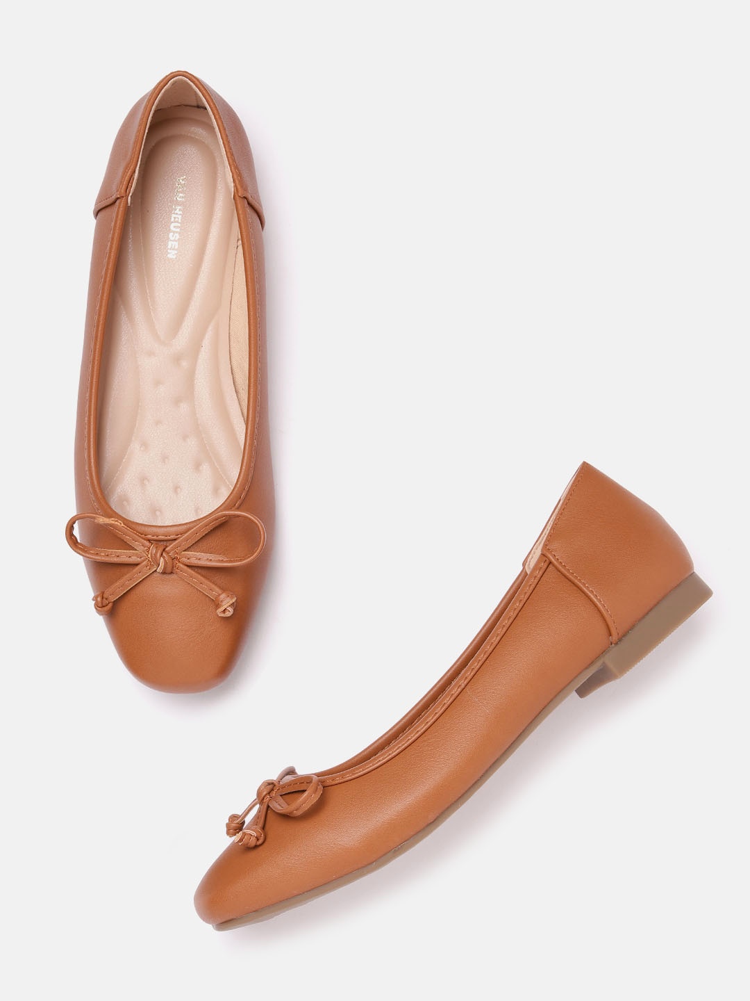 

Van Heusen Woman Ballerinas with Bows Detail, Tan