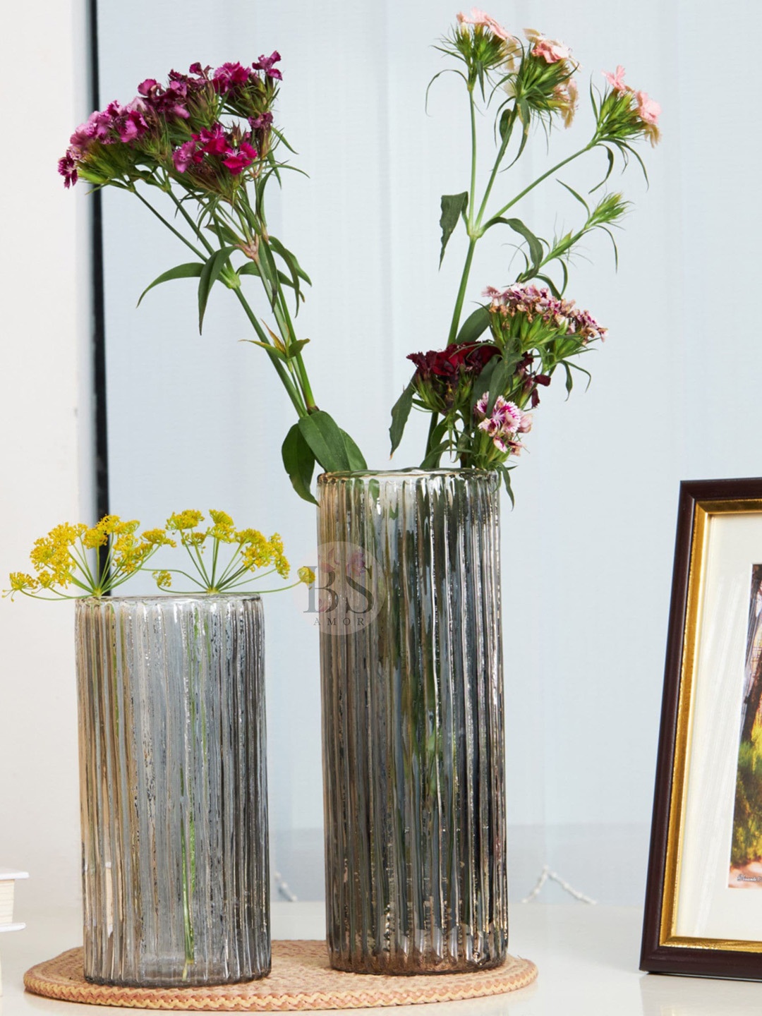 

BS AMOR Black 2 Pieces Textured Glass Cylinderical Shaped Flower Vase