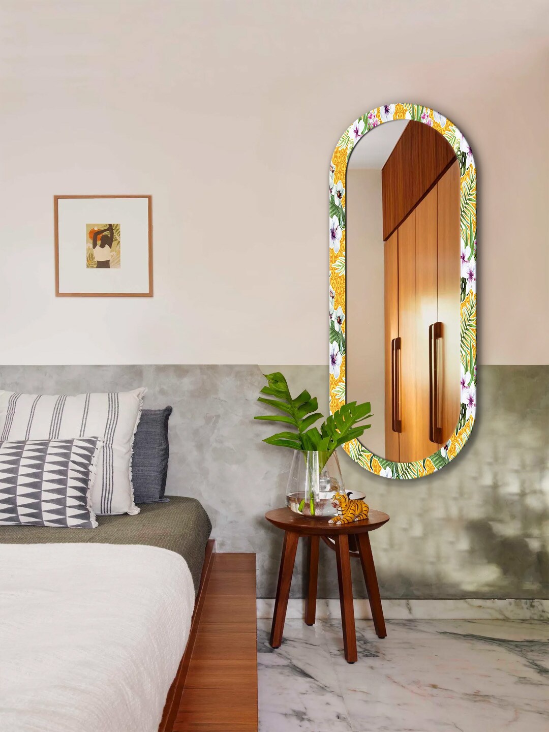 

999Store Yellow & Green Printed Wooden Frame Wall Mirror