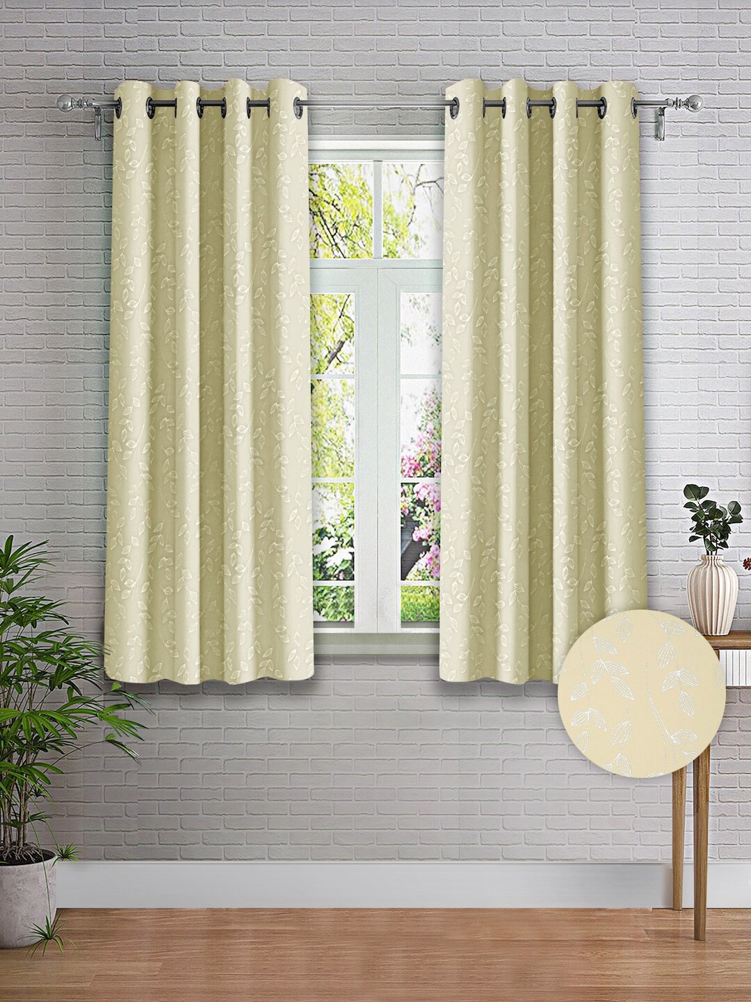 

Cortina Yellow & Silver-Toned 2 Pieces Leaf Print Window Curtain