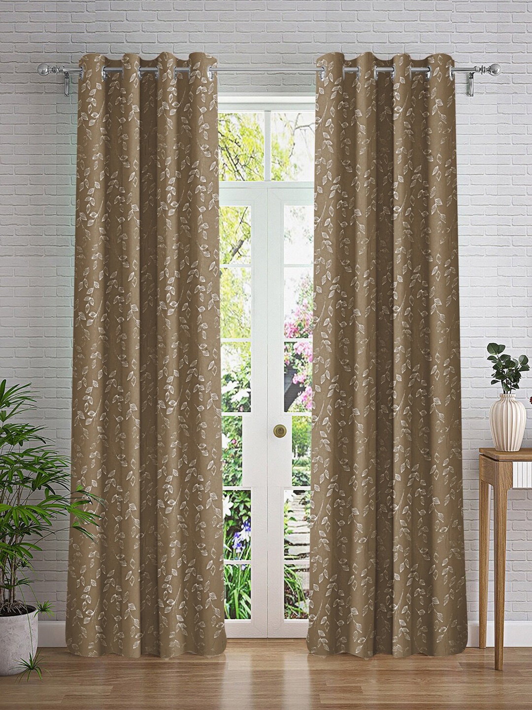

Cortina Brown & White 2 Pieces Floral Printed Long Door Curtains
