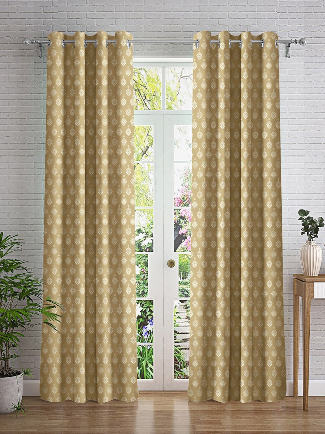 

Cortina Beige & White Set of 2 Ethnic Motifs Long Door Curtain