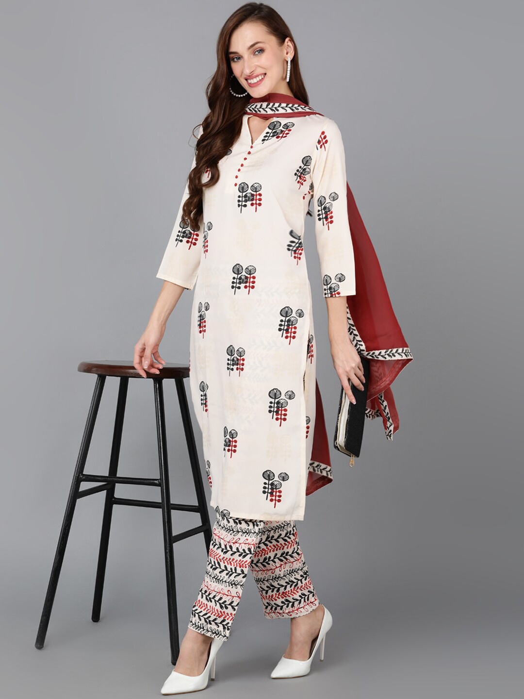 

AHIKA Ethnic Motifs Printed Kurta with Palazzos & Dupatta, Cream