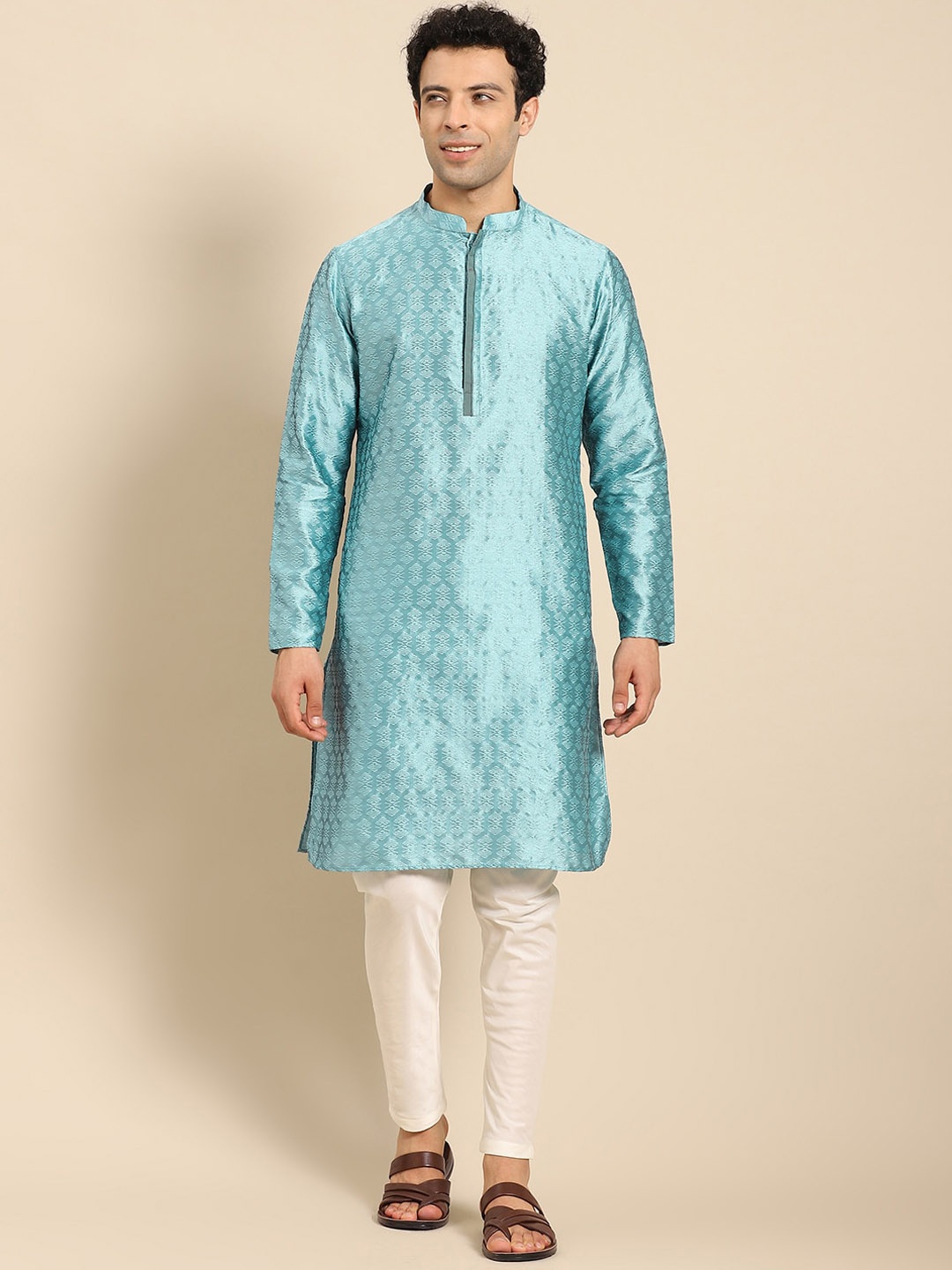 

Amodh by Kisah Ethnic Motifs Woven Design Straight Kurta with Pyjamas, Turquoise blue