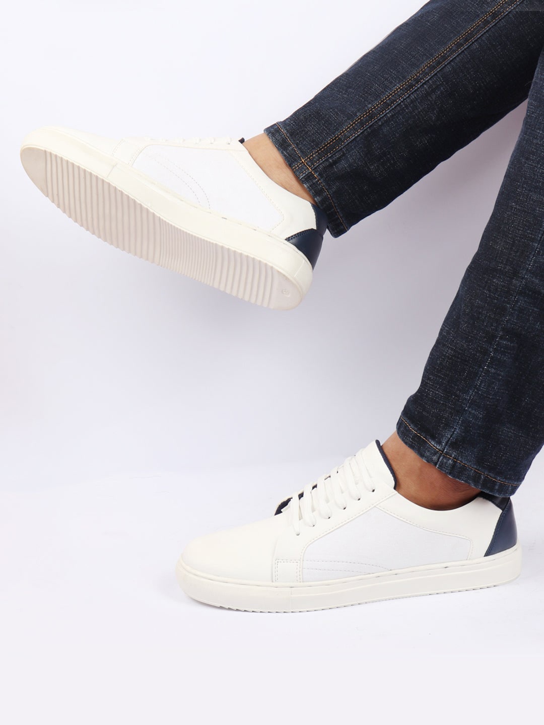 

FAUSTO Men Lightweight Round Toe Lace Ups Sneakers, White