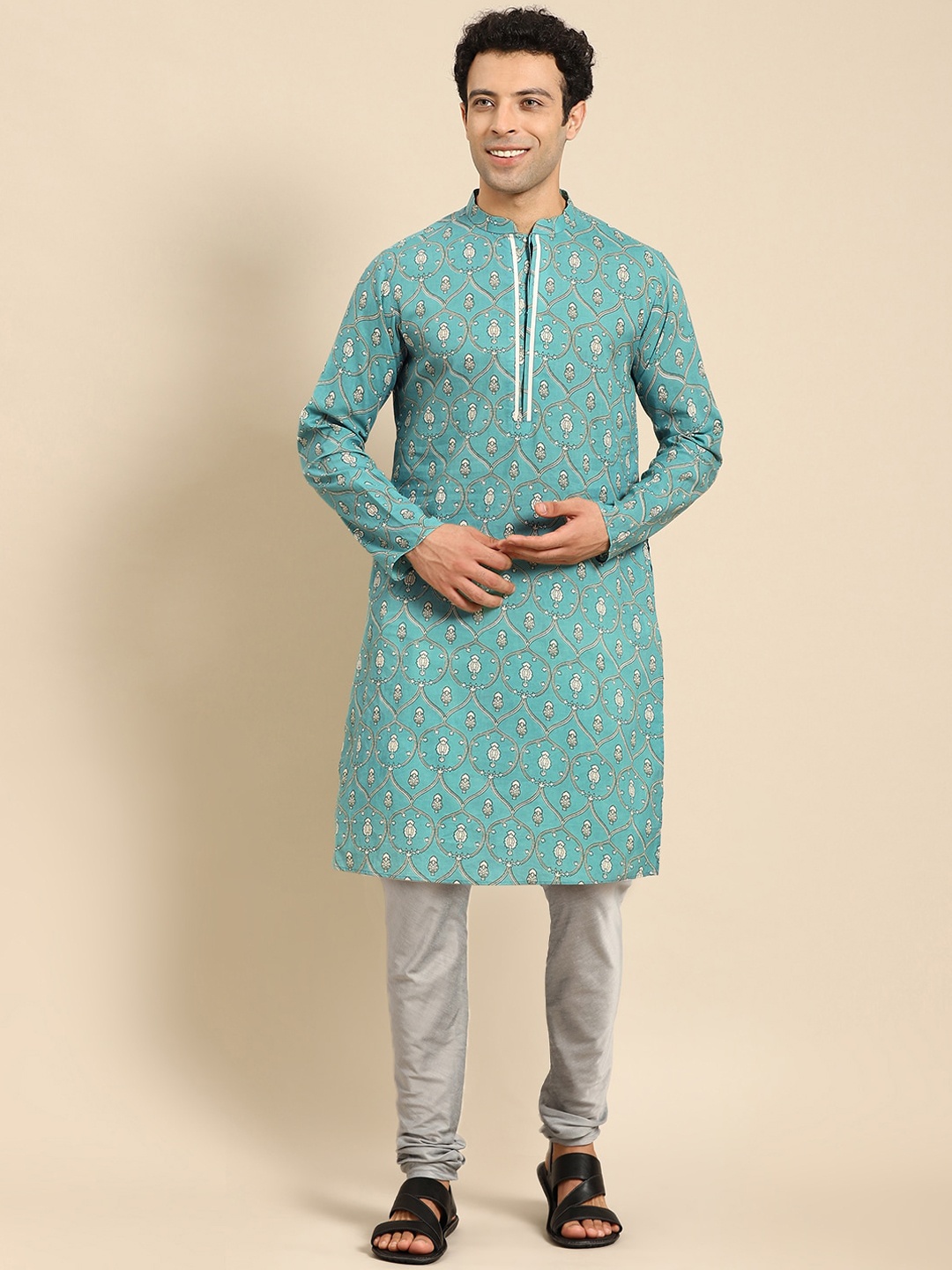 

Amodh by Kisah Ethnic Motif Printed Mandarin Collar Straight Kurta, Sea green