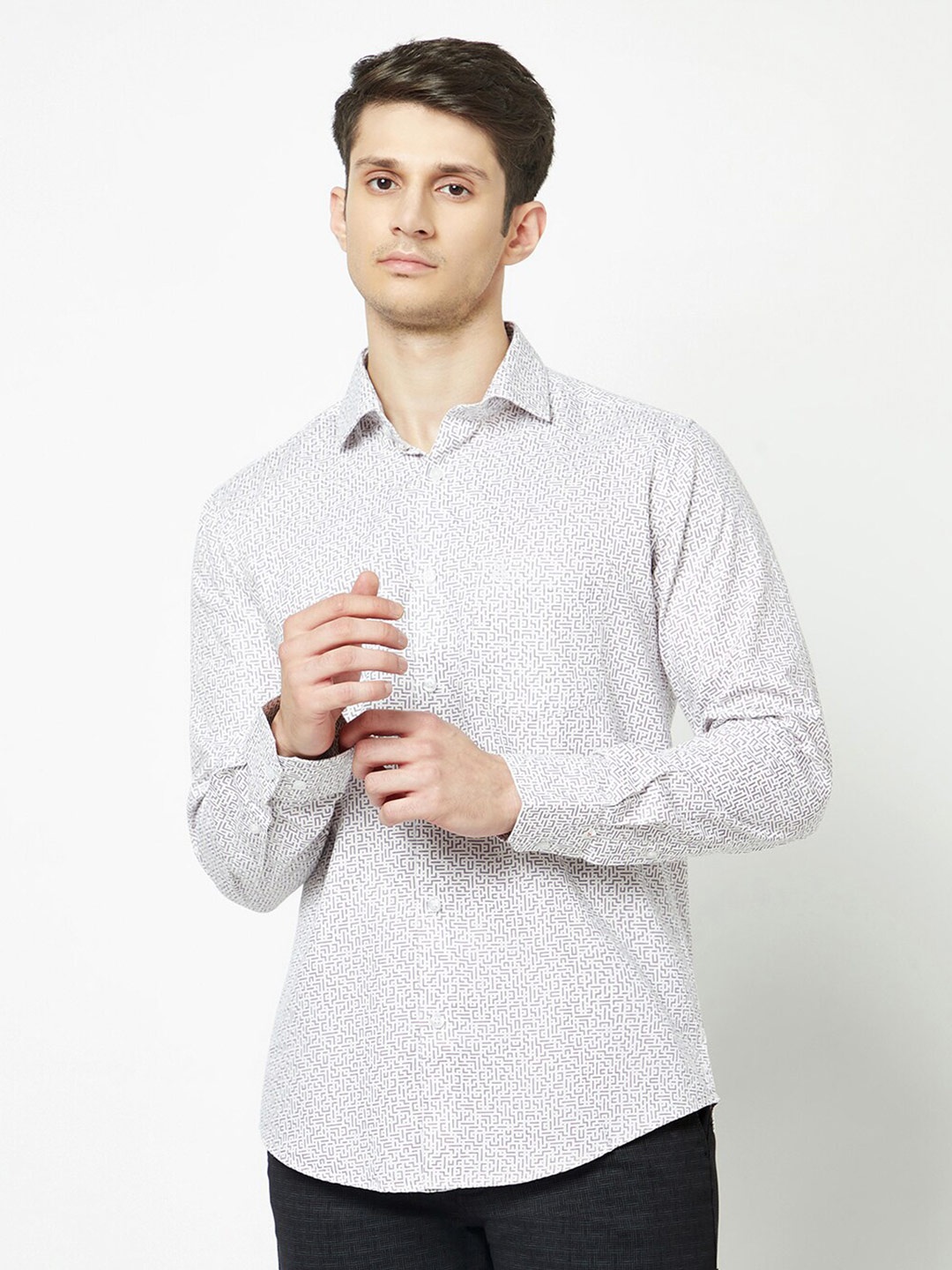 

Crimsoune Club Slim Fit Geometric Printed Pure Cotton Casual Shirt, White
