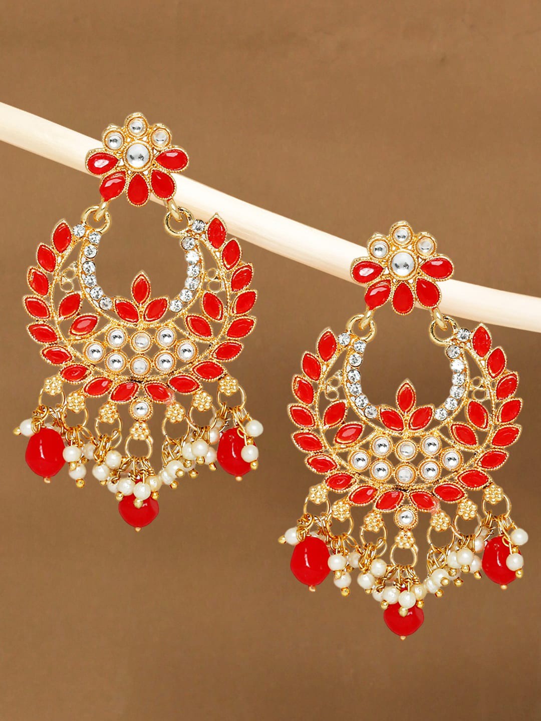 

OOMPH Gold-Plated Kundan Studded Crescent Shaped Chandbalis, Red
