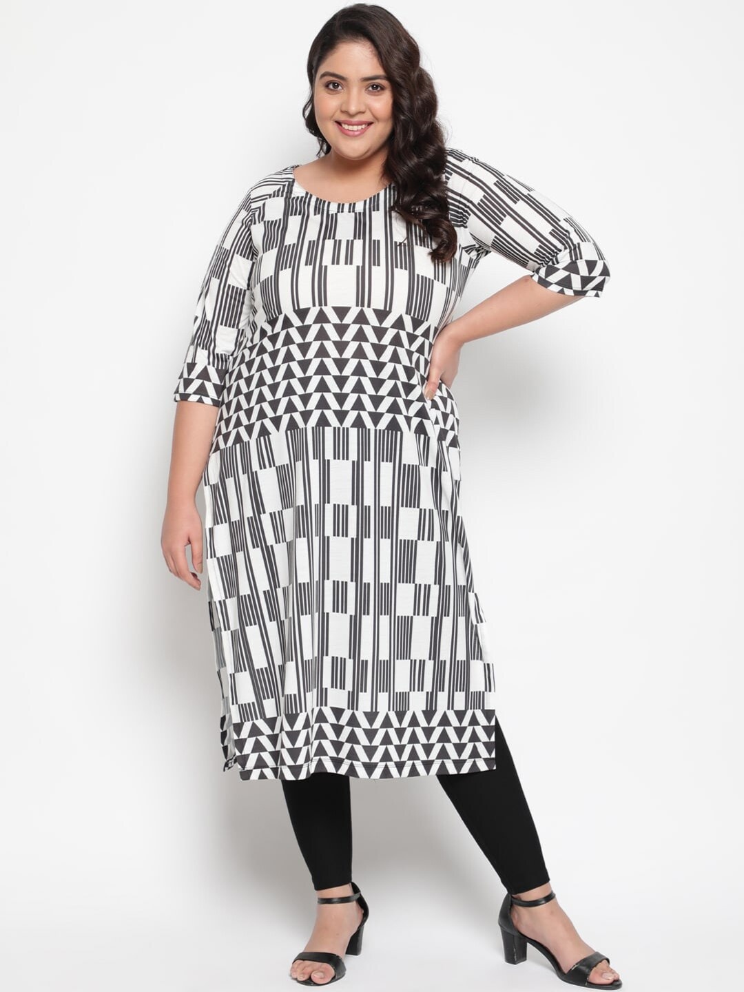 

Amydus Plus Size Geometric Printed Pure Cotton Kurta, Black