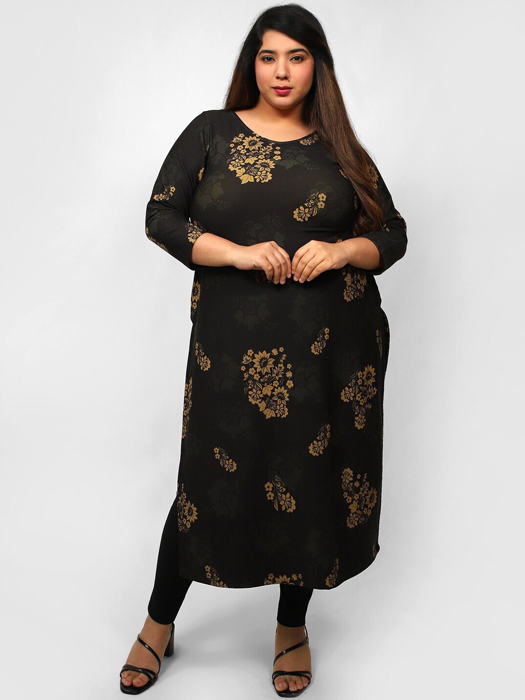 

Amydus Plus Size Floral Printed Woollen Kurta, Black