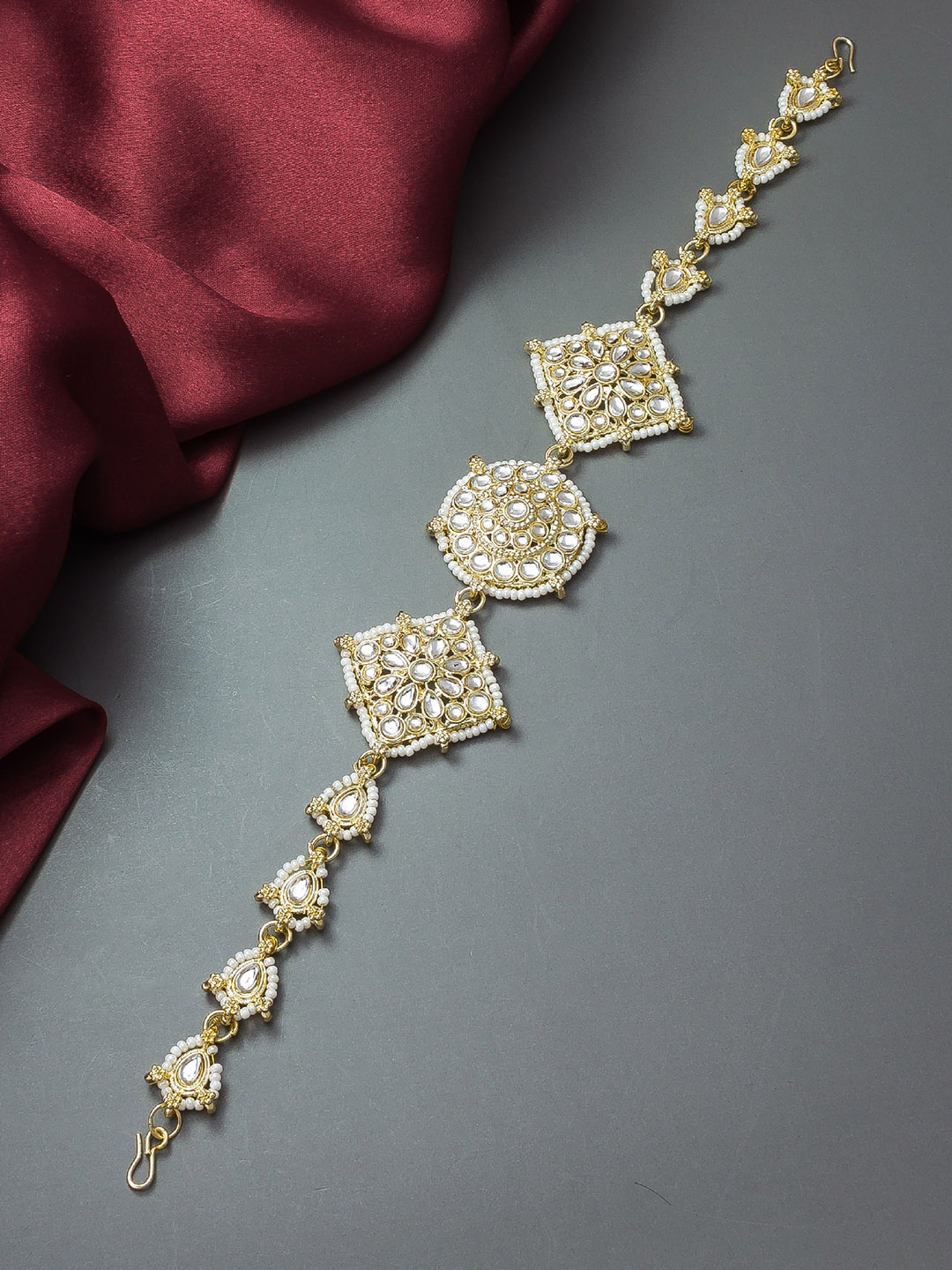 

aadita Gold-Plated Pearl-Beaded Sheeshphool