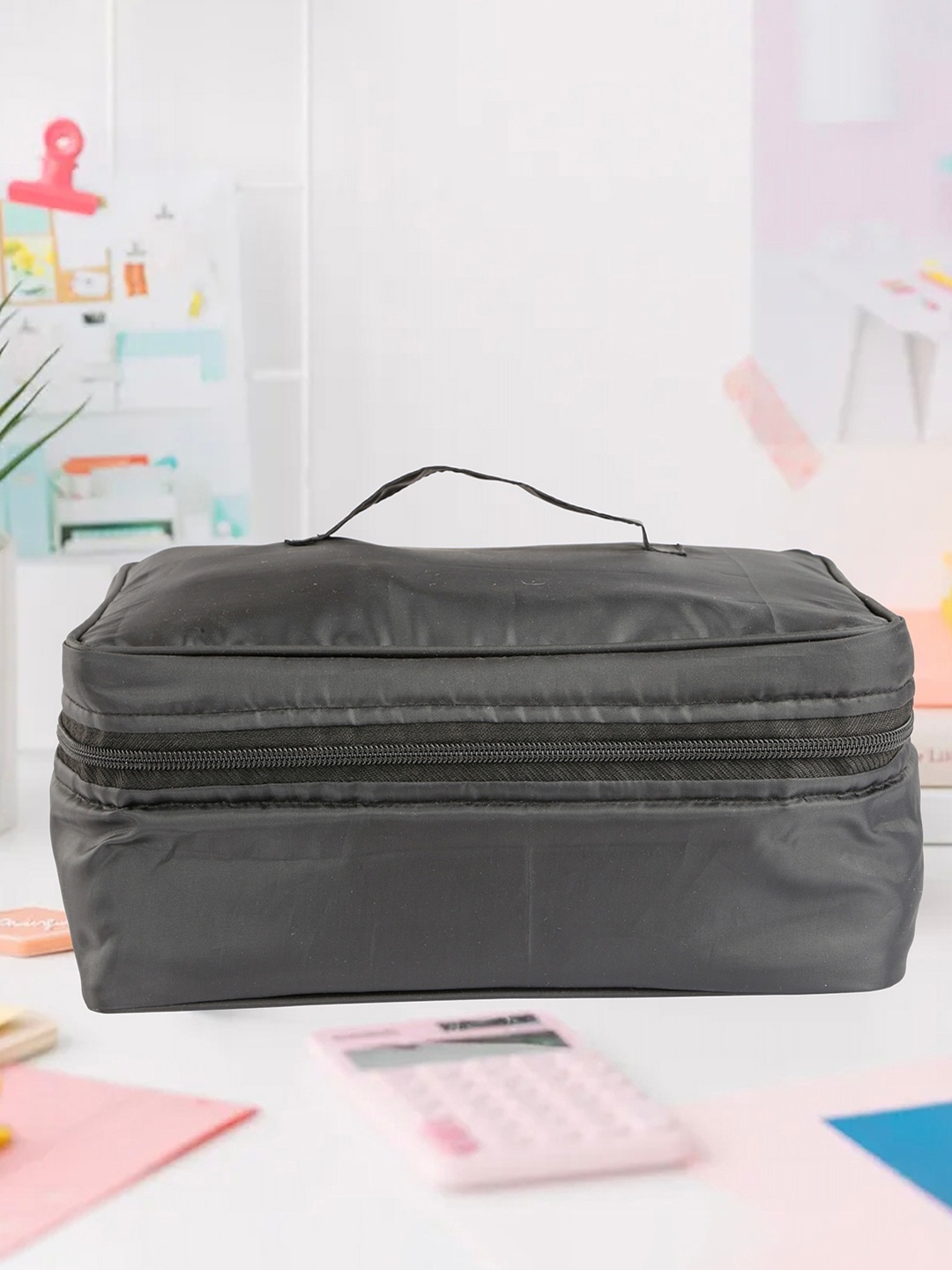 

My Gift Booth Waterproof Travel Pouch With Pockets, Black