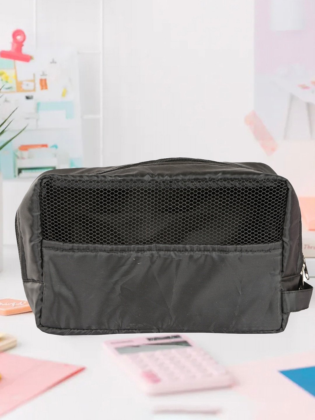 

My Gift Booth Waterproof Travel Pouch With Pockets, Black