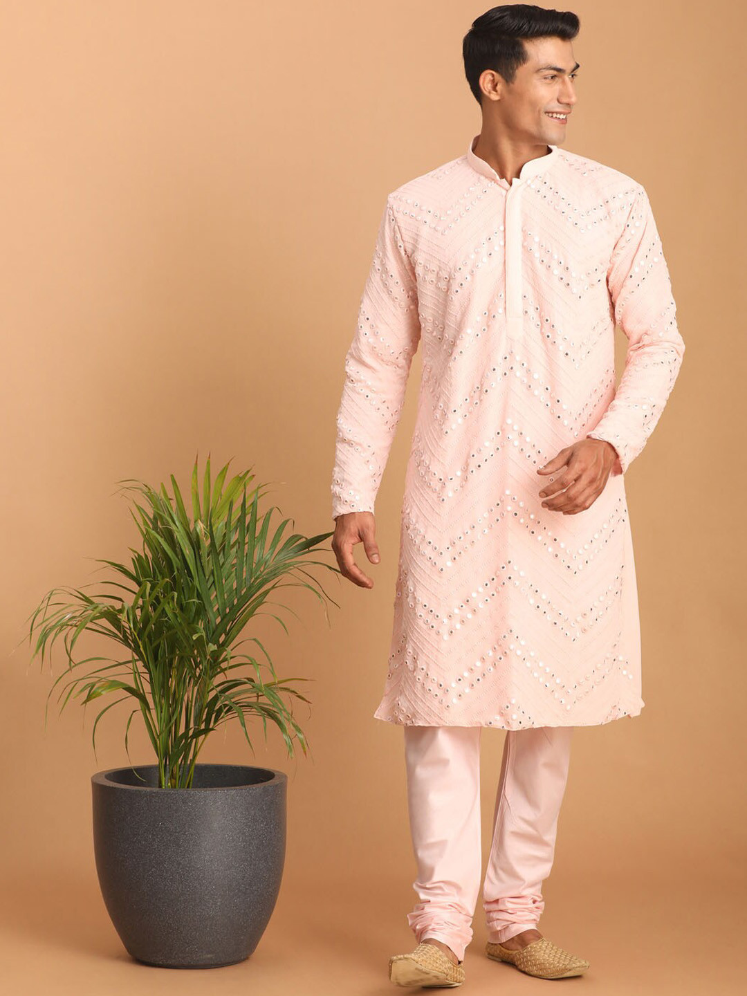

VASTRAMAY Chevron Embroidered Mirror Work Kurta with Churidar, Pink