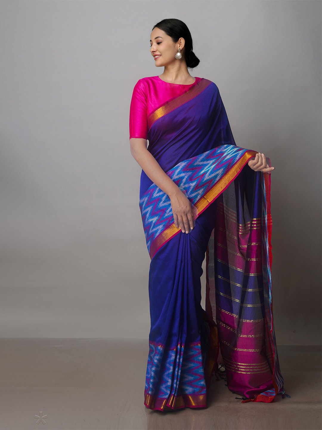 

Unnati Silks Ethnic Motif Woven Design Zari Mangalagiri Saree, Blue