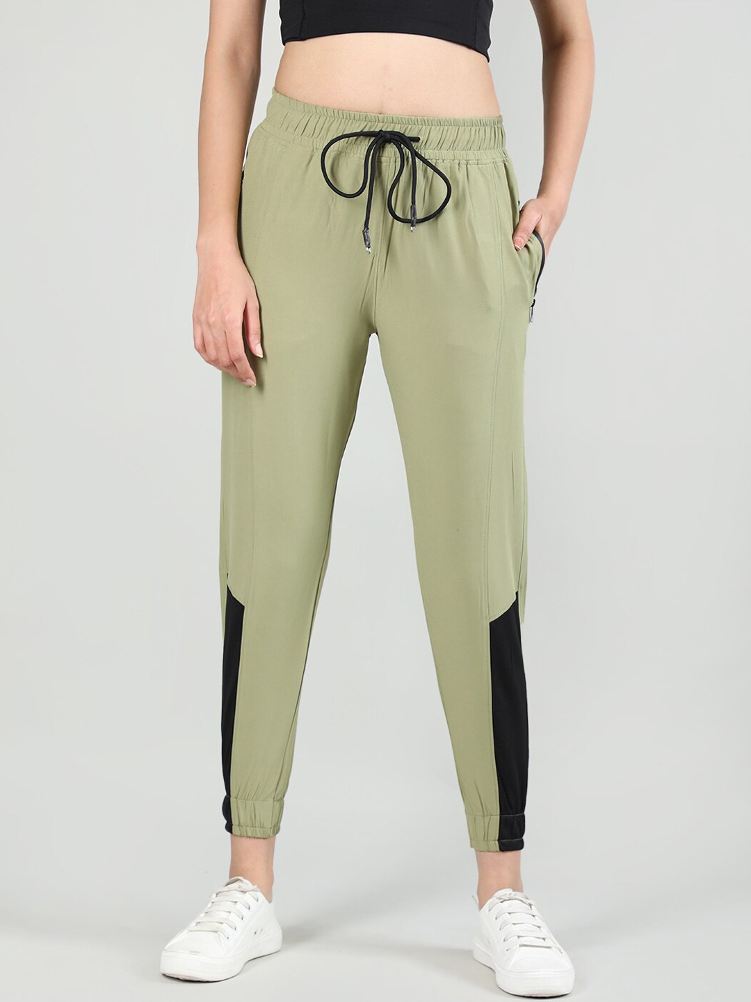 

CHKOKKO Women Colorblocked Sports Regular Fit Jogger, Green