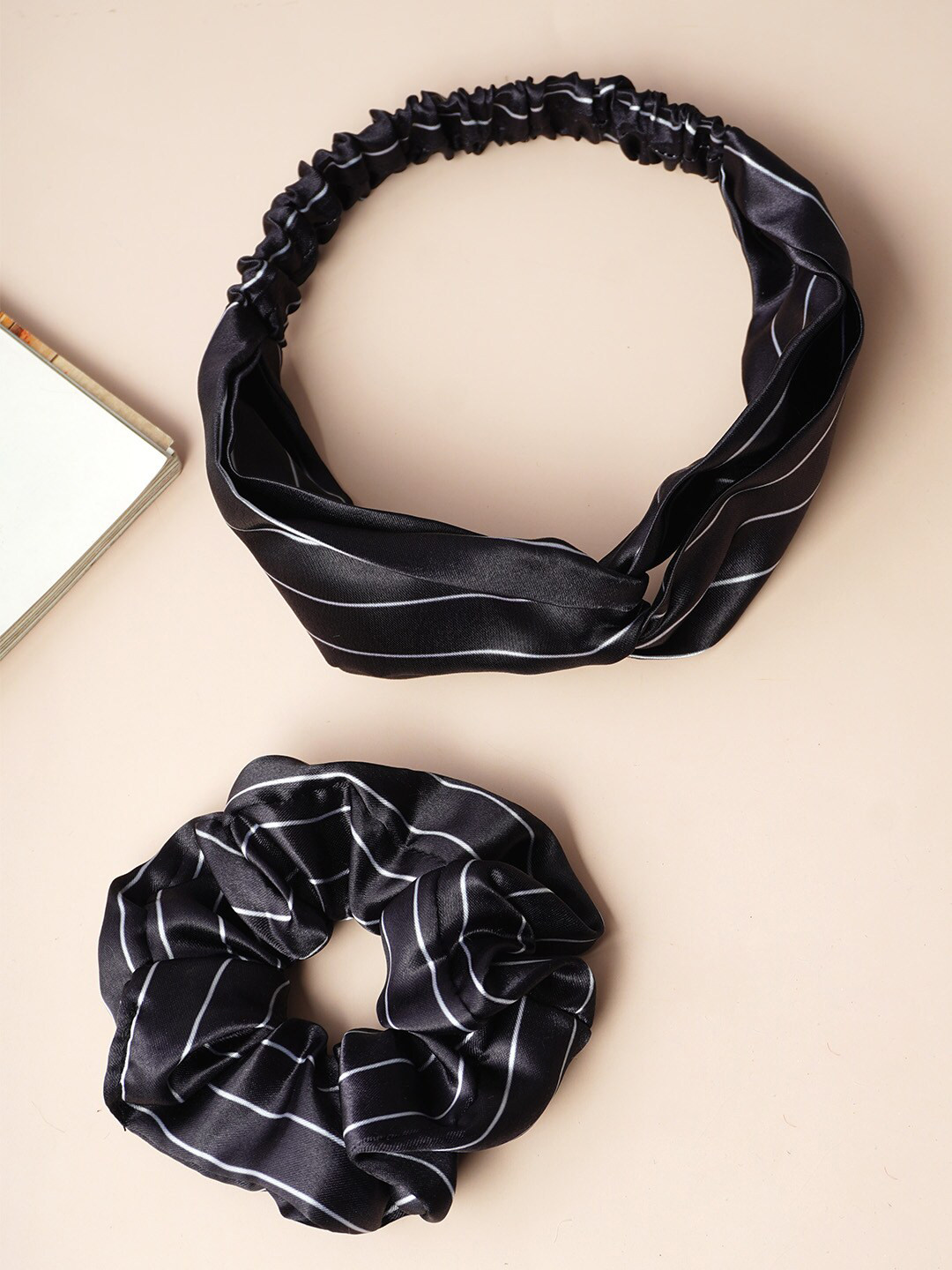 

Ferosh Set of 2 Striped Hair Accessory Set, Black