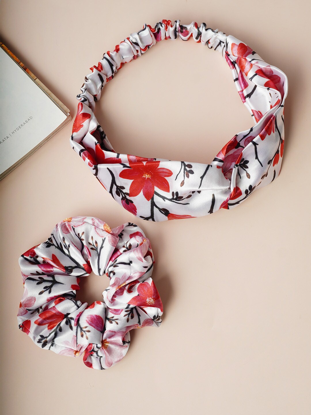 

Ferosh Set of 2 Floral Printed Hair Accessory Set, White